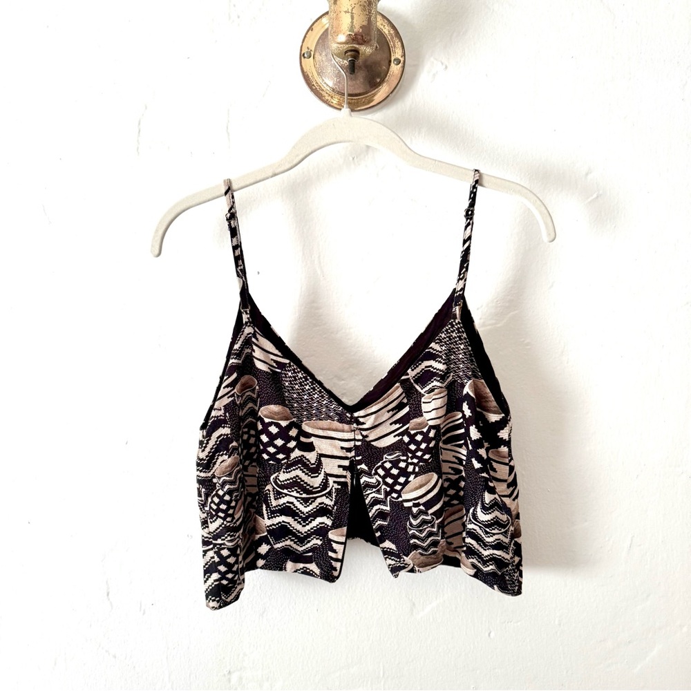 Black and Beige Patterned Crop Top - Picture 3 of 6